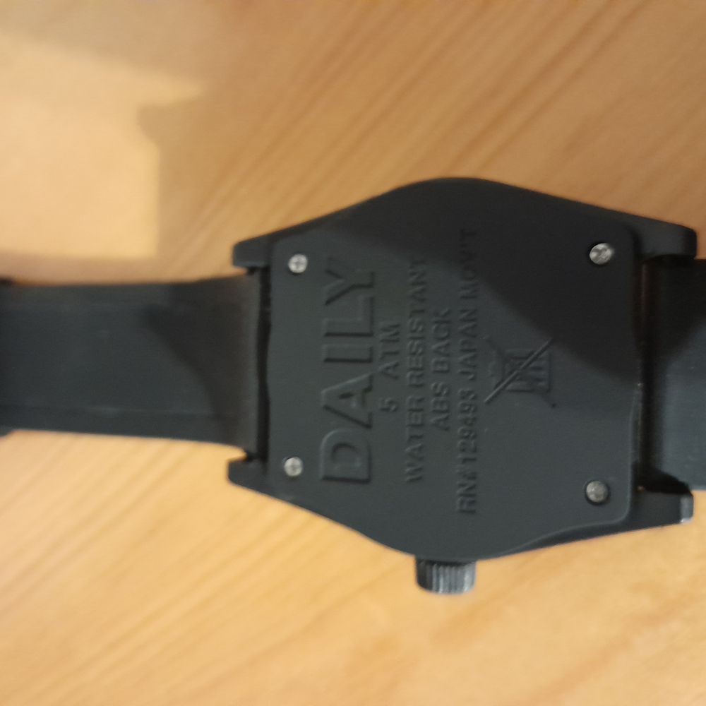 Brand New Neff Daily Watch - Picture 5 of 6